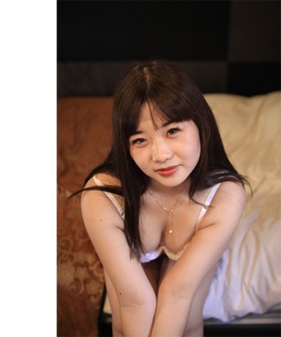 FZR-023筒井萌奈
